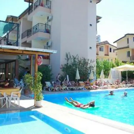 Szálloda Dynasty Side