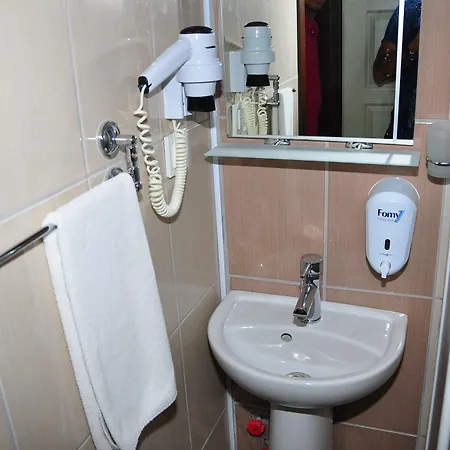 Dynasty Otel 3*