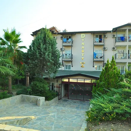 Otel Dynasty 3*